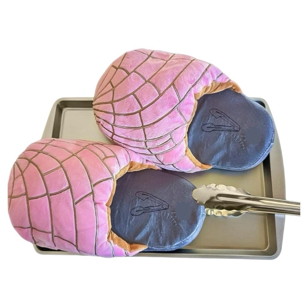 Strawberry Concha Slippers - Mexican Sweet Bread Pantuflas